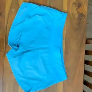 Lululemon, Speed shorts, 2.5”, size 6.